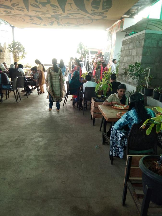 Hotel Swathi Hospet Eksteriør billede